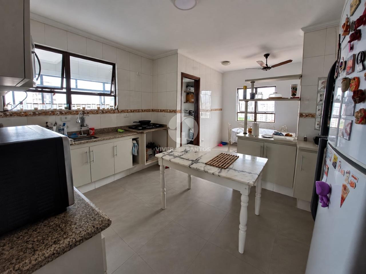 Apartamento 3 Dormitórios, Suíte com Closet, 2 Varandas e Vaga Demarcada no Embaré – Santos/SP em Embaré, Santos — foto 18