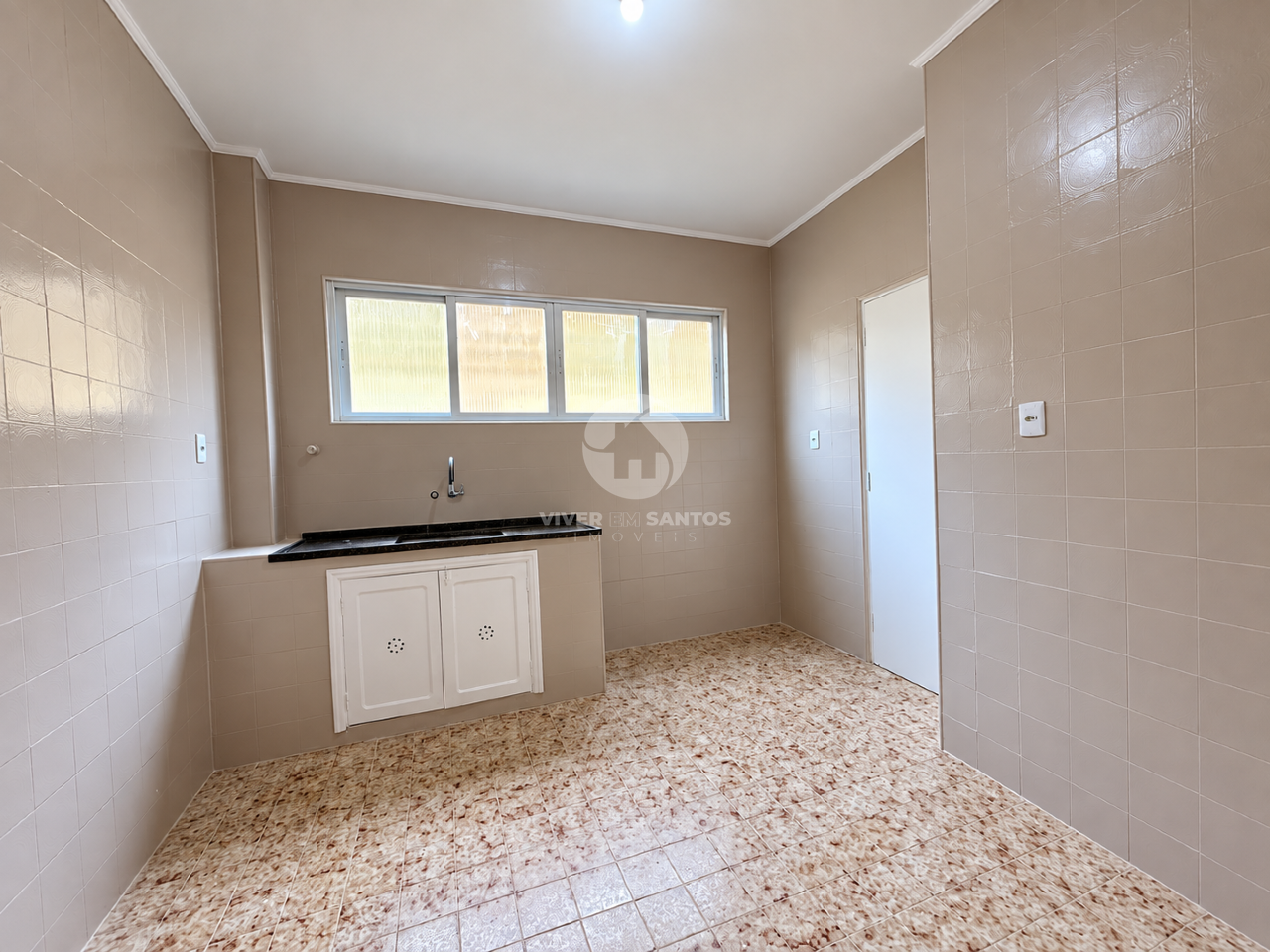 Apartamento 80 m², 2 Dormitórios, 2 Varandas e Dependência Reversível no Embaré – Santos/SP em Embaré, Santos — foto 5