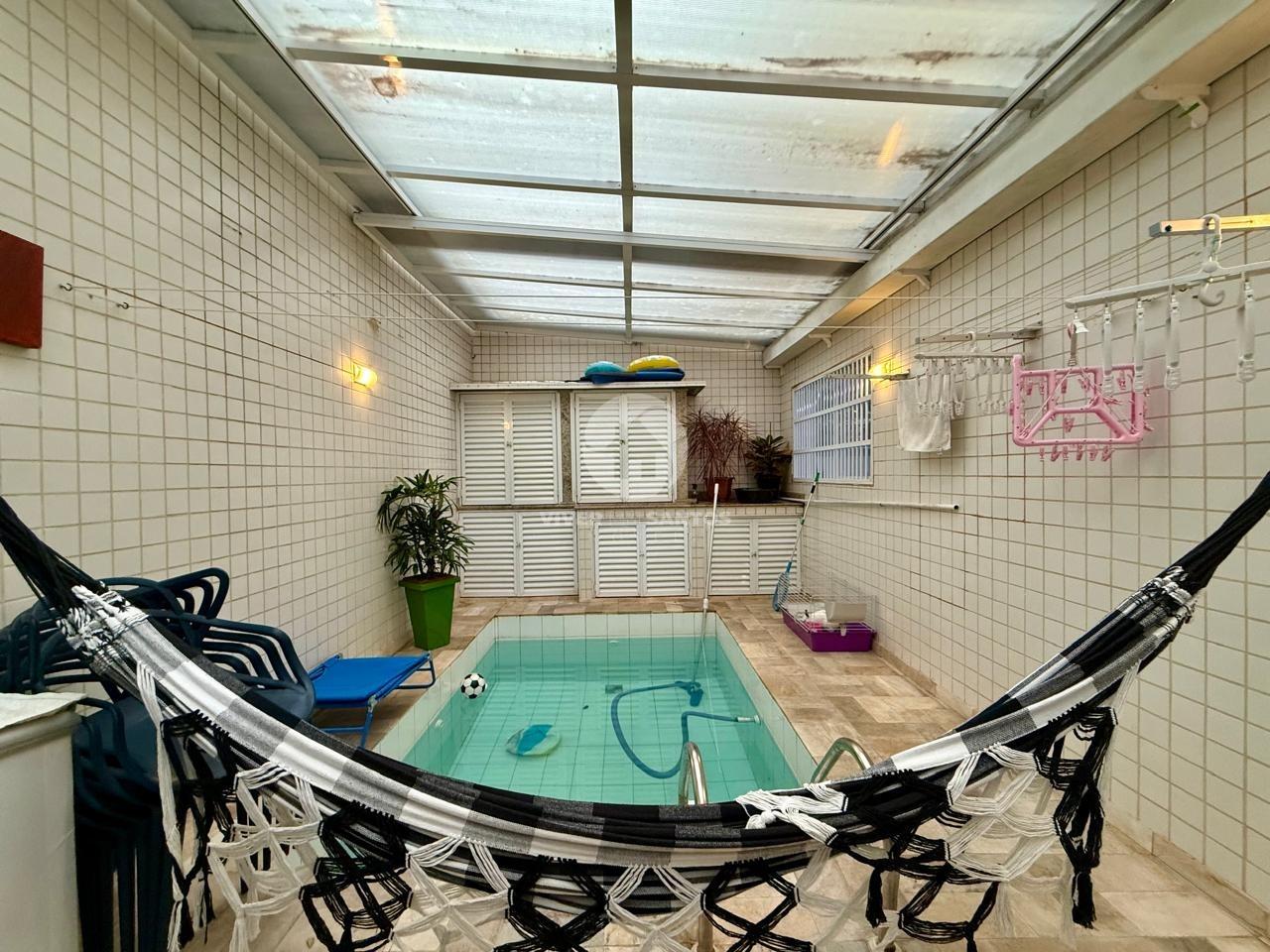 Casa sobreposta baixa com Dormitórios, Suíte, Piscina, Churrasqueira e Quintal na Vila Belmiro – Santos/SP em Marapé, Santos — foto 24
