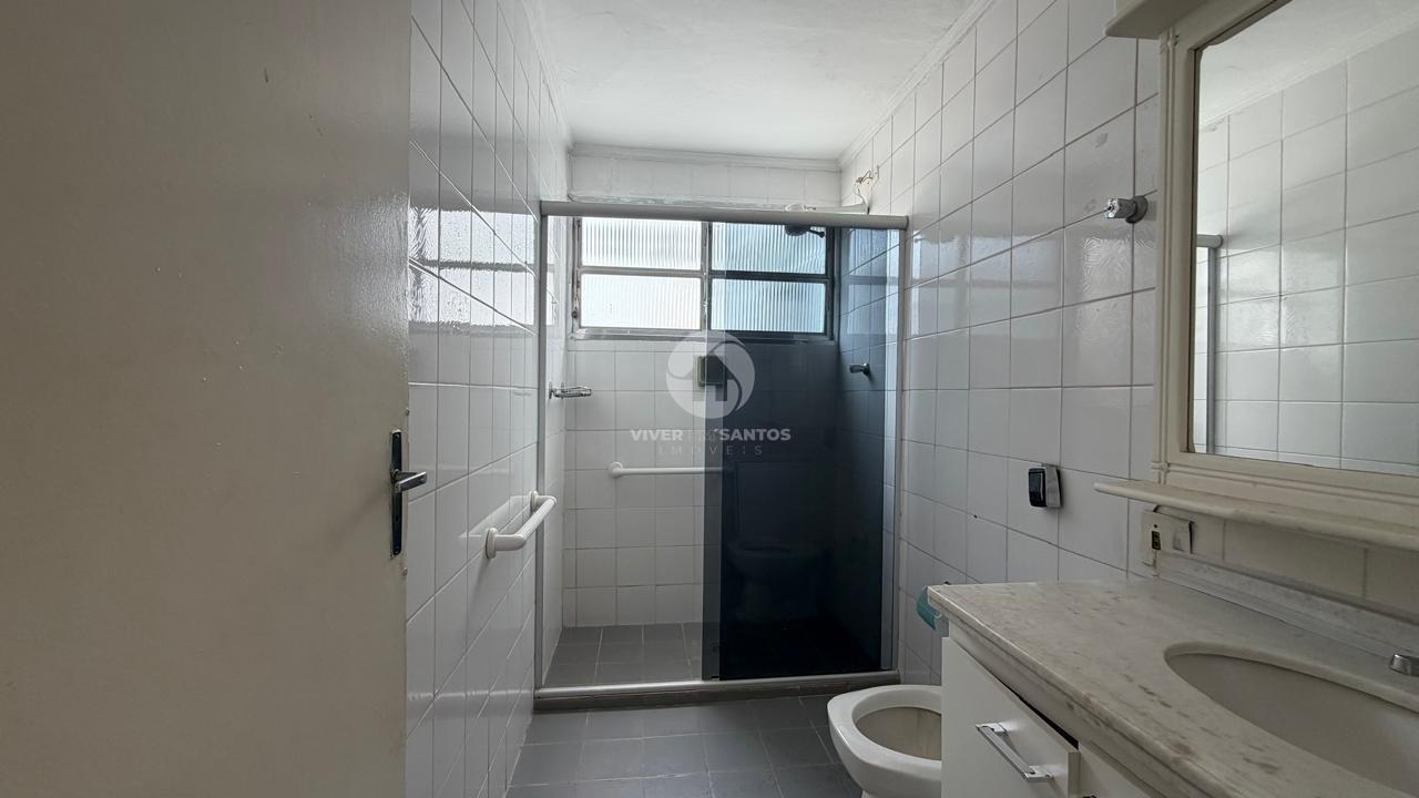 Apartamento 2 Dormitórios, Dependência Completa e Potencial para Modernização na Quadra da Praia – Aparecida, Santos/SP em Aparecida, Santos — foto 9