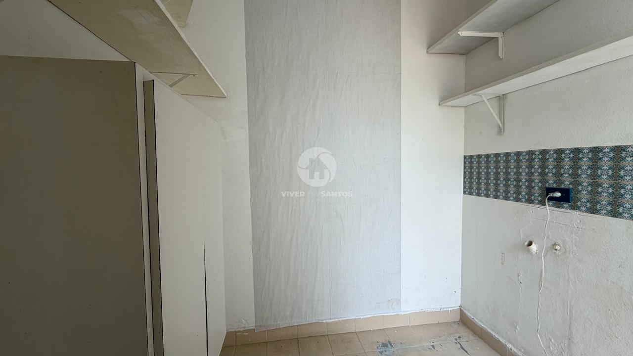 Apartamento 2 Dormitórios, Dependência Completa e Potencial para Modernização na Quadra da Praia – Aparecida, Santos/SP em Aparecida, Santos — foto 24
