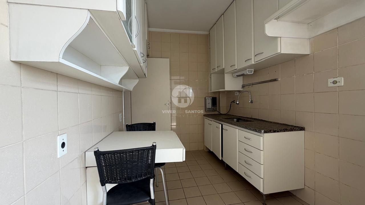 Apartamento 2 Dormitórios, Dependência Completa e Potencial para Modernização na Quadra da Praia – Aparecida, Santos/SP em Aparecida, Santos — foto 18