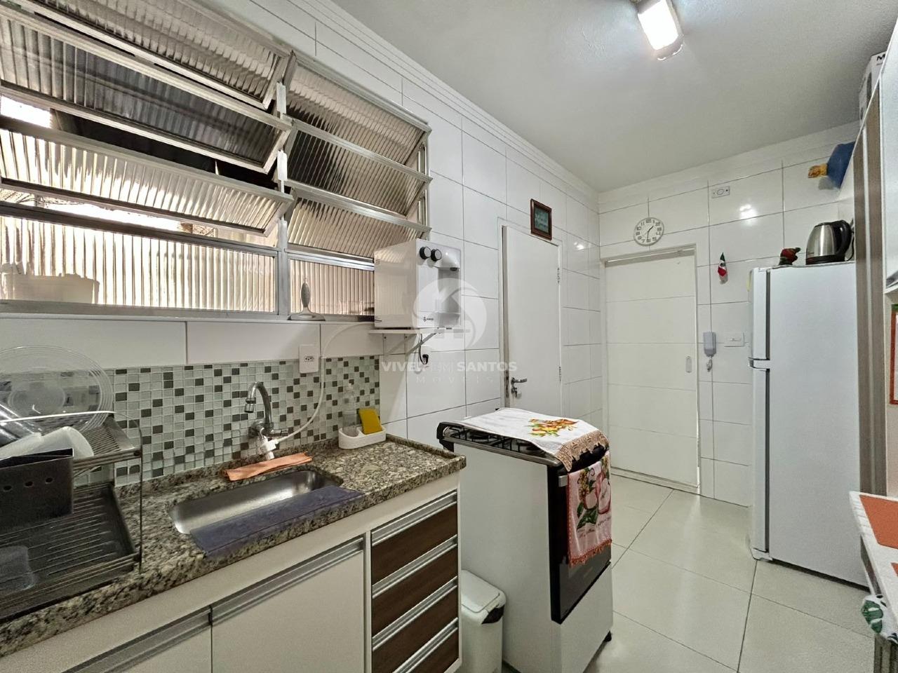 Apartamento Térreo Reformado, 2 Dormitórios e Garagem Coletiva na Encruzilhada – Santos/SP em Encruzilhada, Santos — foto 12