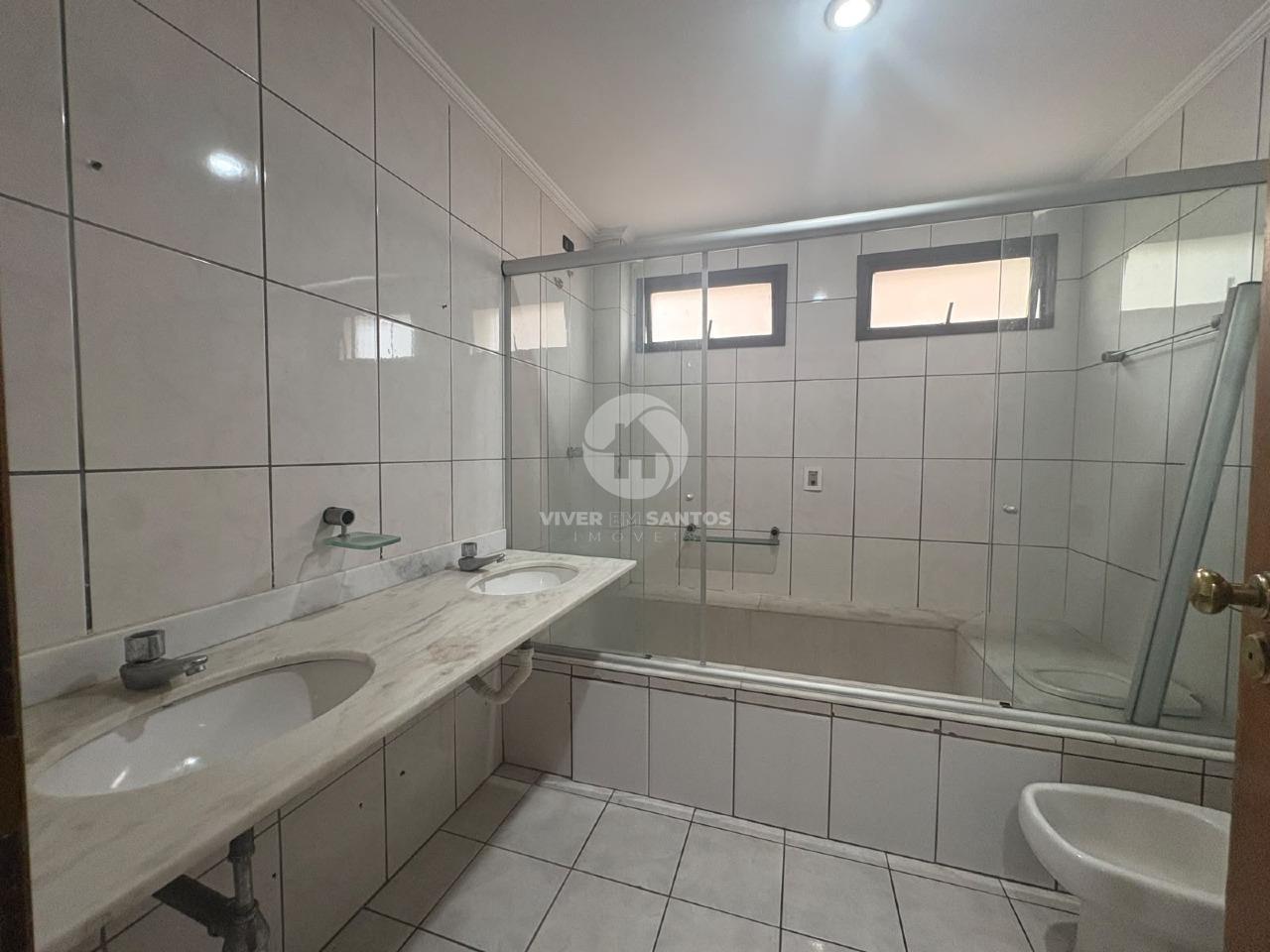 Apartamento 220 m², 3 Suítes, Varanda e 2 Vagas a Meia Quadra da Praia no Embaré – Santos/SP em Embaré, Santos — foto 10