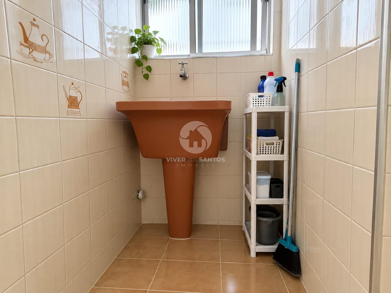 Apartamento de Frente, 2 Dormitórios Amplos e Sala Iluminada na Ponta da Praia – Santos/SP em Ponta da Praia, Santos — foto 15