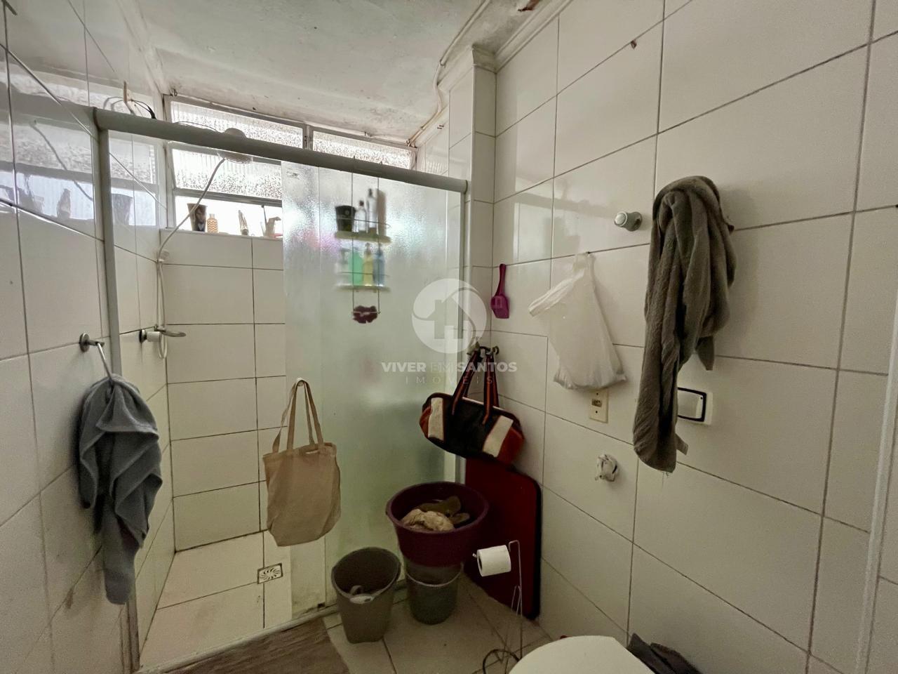 Sala Living com Cozinha Americana e Condomínio Baixo no Embaré – Santos/SP em Embaré, Santos — foto 7