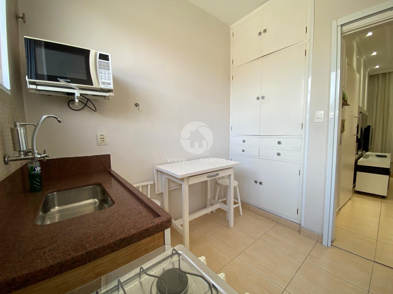 Apartamento Reformado, 2 Dormitórios, Vaga Coletiva e a 4 Quadras da Praia no Embaré – Santos/SP em Embaré, Santos — foto 14