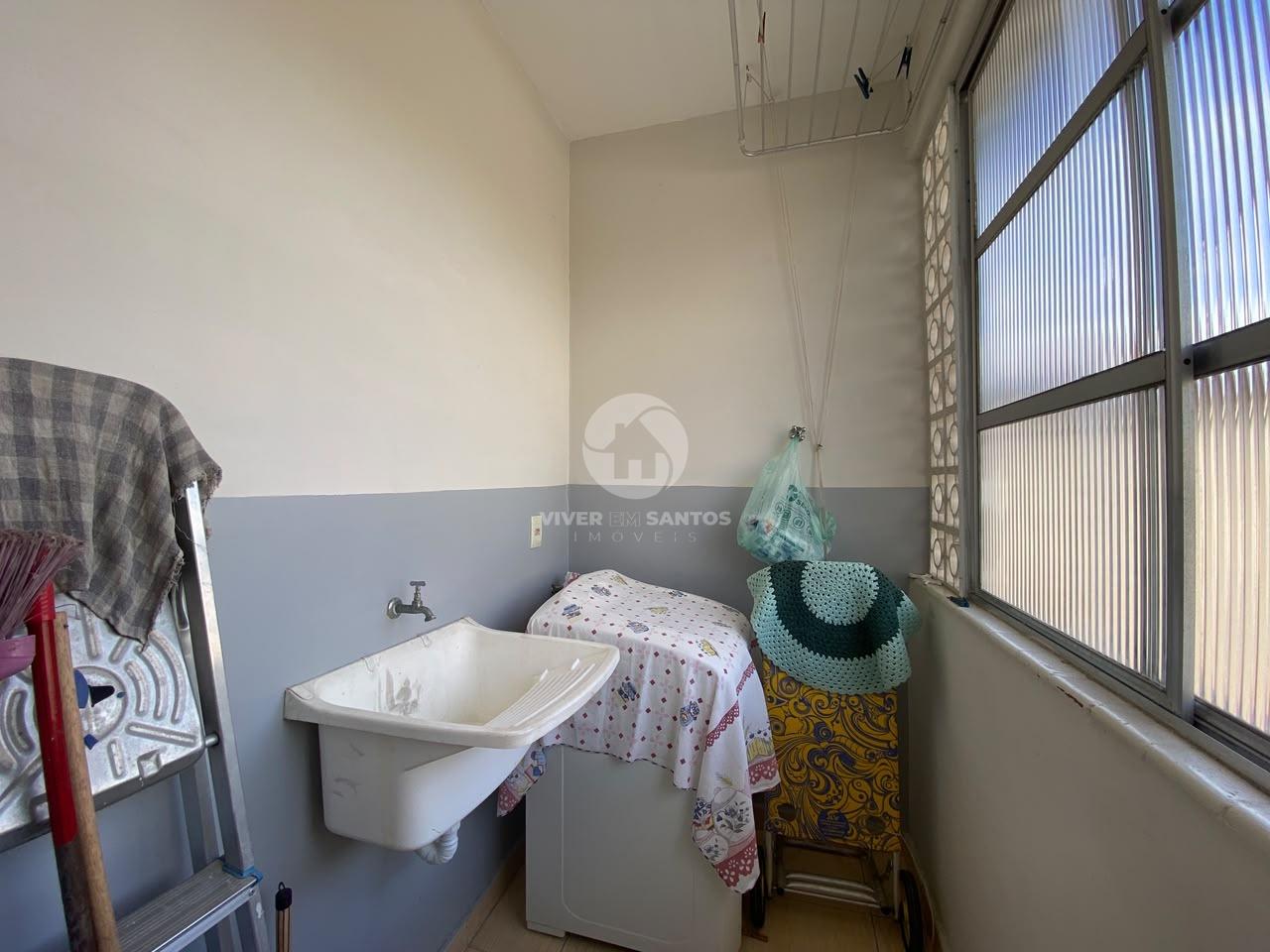Apartamento Reformado, 2 Dormitórios, Vaga Coletiva e a 4 Quadras da Praia no Embaré – Santos/SP em Embaré, Santos — foto 18