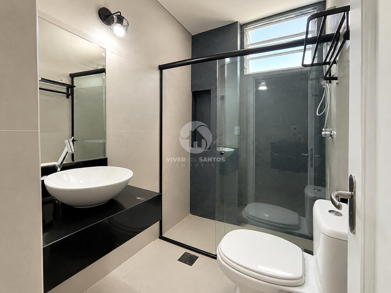 Apartamento Reformado Porteira Fechada, 2 Dormitórios e Suíte em Prédio Frente Mar no Embaré – Santos/SP em Embaré, Santos — foto 7