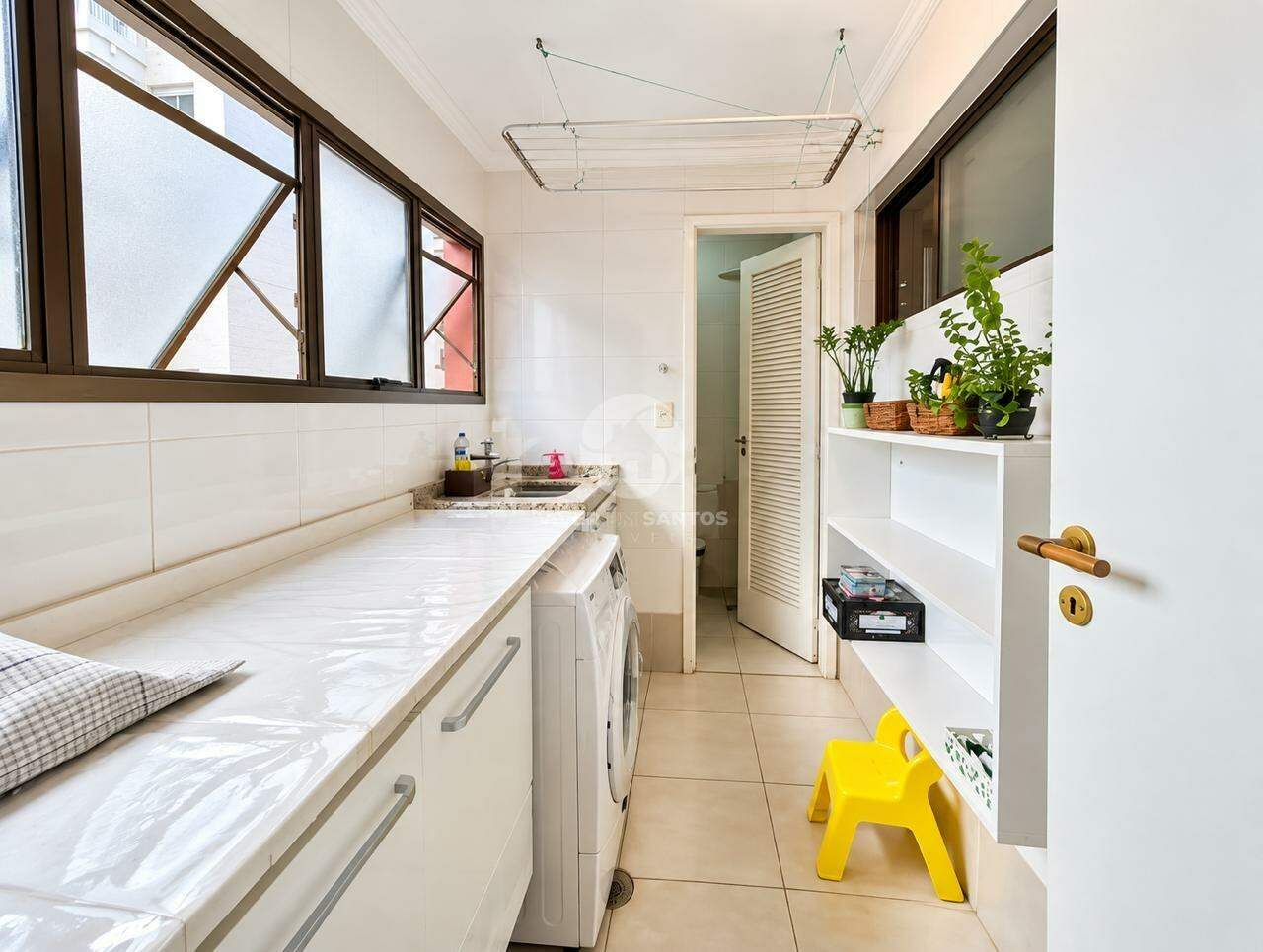 Apartamento 1 quarto e 1 vaga demarcada prédio frente mar - Aparecida - Santos em Aparecida, Santos — foto 24