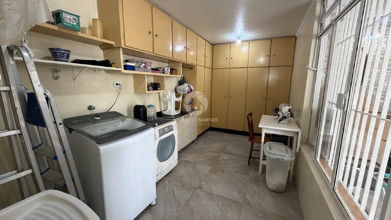 Sobrado de Esquina, 3 Dormitórios, Suíte, Quintal Privativo e 2 Vagas de Garagem na Encruzilhada - Santos/SP em Encruzilhada, Santos — foto 17