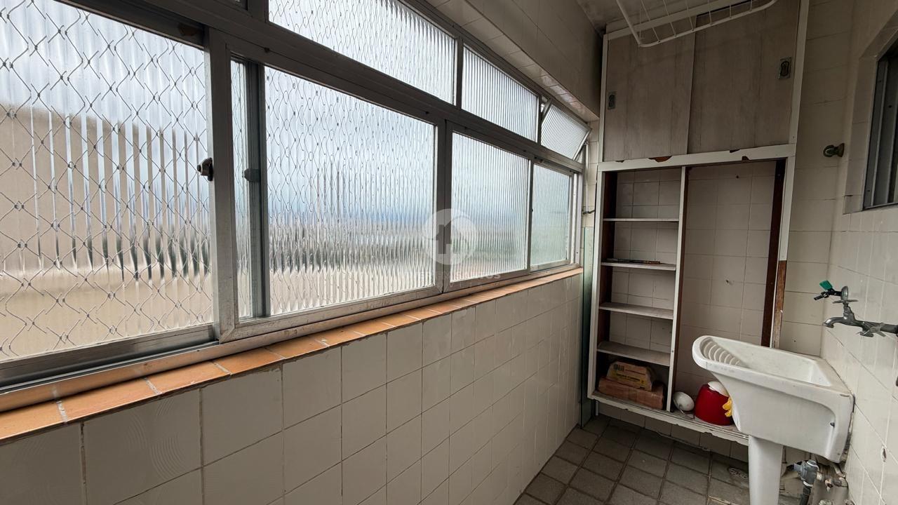 Apartamento 2 Dormitórios, Sala Ampla, Área de Serviço Separada e Elevador – Santos/SP em Embaré, Santos — foto 22