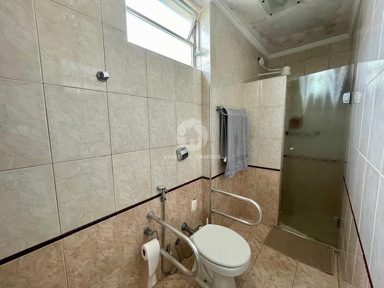 Apartamento de Frente, 3 Dormitórios, Suíte, Sacada e Vaga Demarcada no Embaré – Santos/SP em Embaré, Santos — foto 13