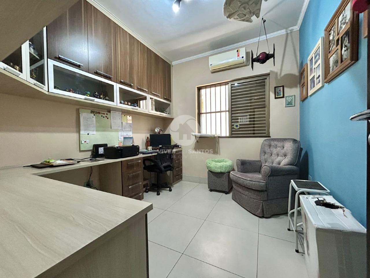 Sobrado 3 Dormitórios, Suíte com Hidromassagem, Piscina, Churrasqueira e 2 Vagas no Embaré – Santos/SP em Embaré, Santos — foto 16