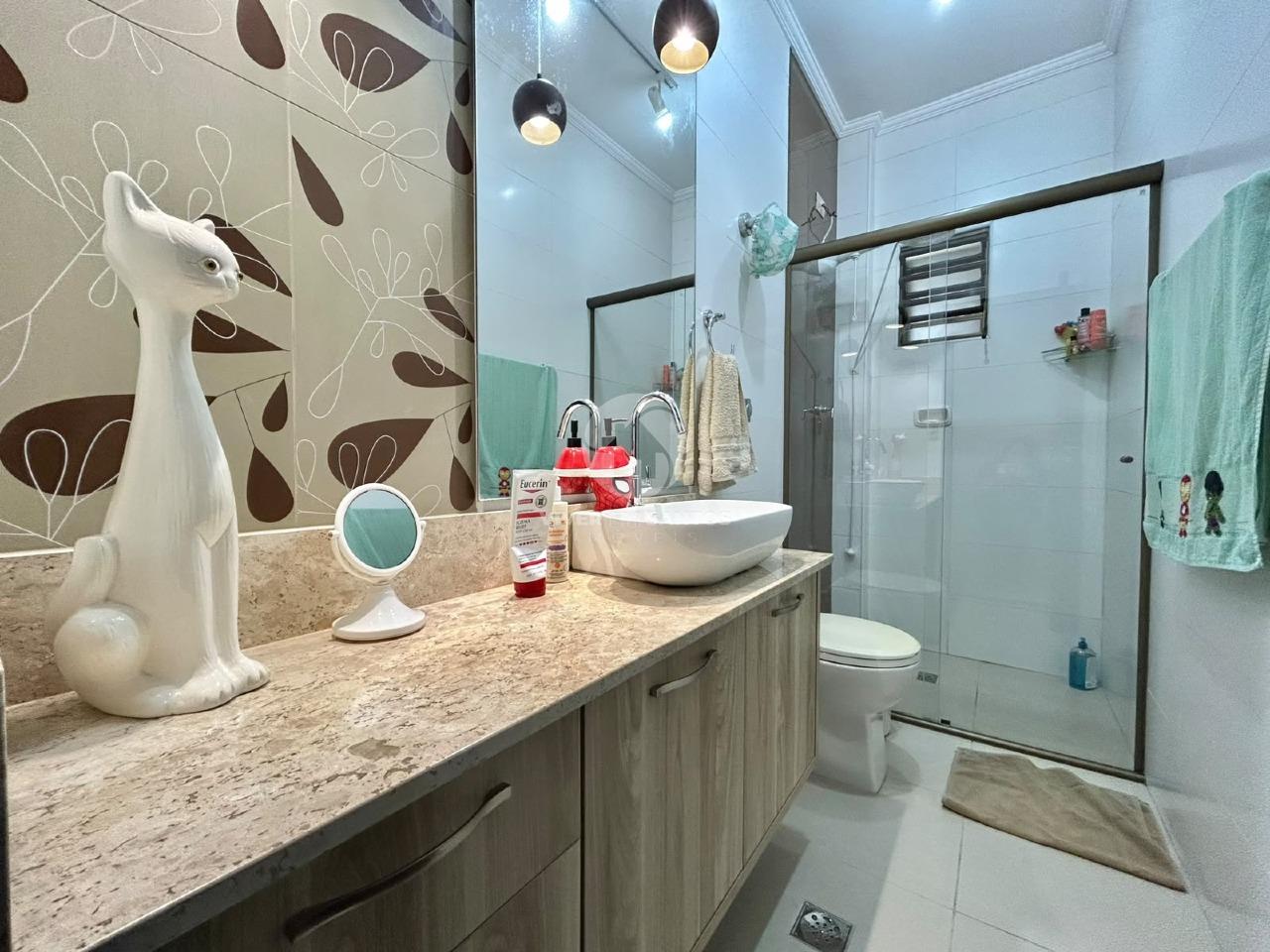 Sobrado 3 Dormitórios, Suíte com Hidromassagem, Piscina, Churrasqueira e 2 Vagas no Embaré – Santos/SP em Embaré, Santos — foto 15