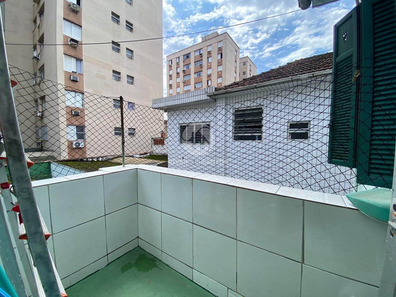 Sobrado Geminado, 2 Dormitórios, Quintal, Jardim e Garagem no Campo Grande – Santos/SP em Campo Grande, Santos — foto 17