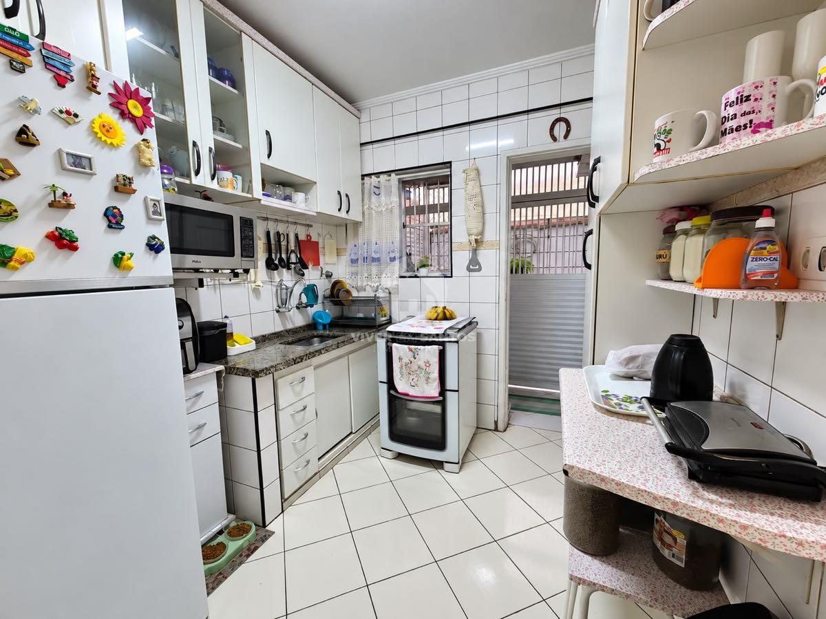 Apartamento Térreo 71 m², 2 Dormitórios, Varanda e Vaga de Garagem no Embaré – Santos/SP em Embaré, Santos — foto 7