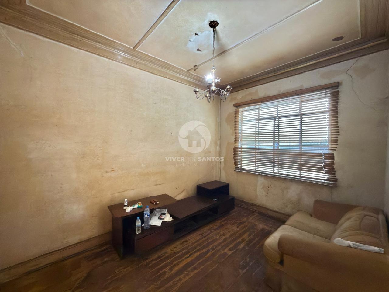 Casa em Terreno de 216 m², com Potencial para Reforma, a Poucas Quadras da Praia no Embaré – Santos/SP em Embaré, Santos — foto 3