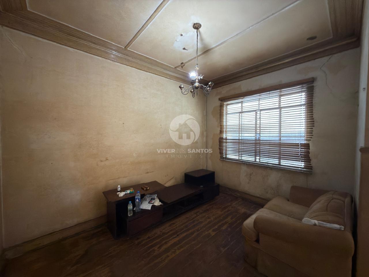 Casa em Terreno de 216 m², com Potencial para Reforma, a Poucas Quadras da Praia no Embaré – Santos/SP em Embaré, Santos — foto 5
