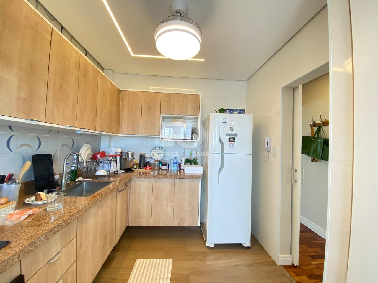 Apartamento Reformado, 2 Dormitórios com Vista Mar, Cozinha Planejada e Portaria 24h – Santos/SP em Aparecida, Santos — foto 19