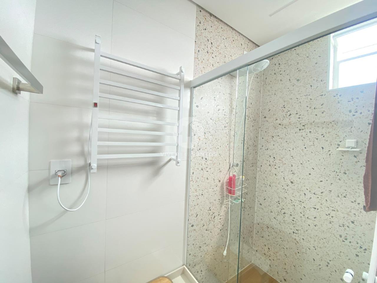 Apartamento Reformado, 2 Dormitórios com Vista Mar, Cozinha Planejada e Portaria 24h – Santos/SP em Aparecida, Santos — foto 16