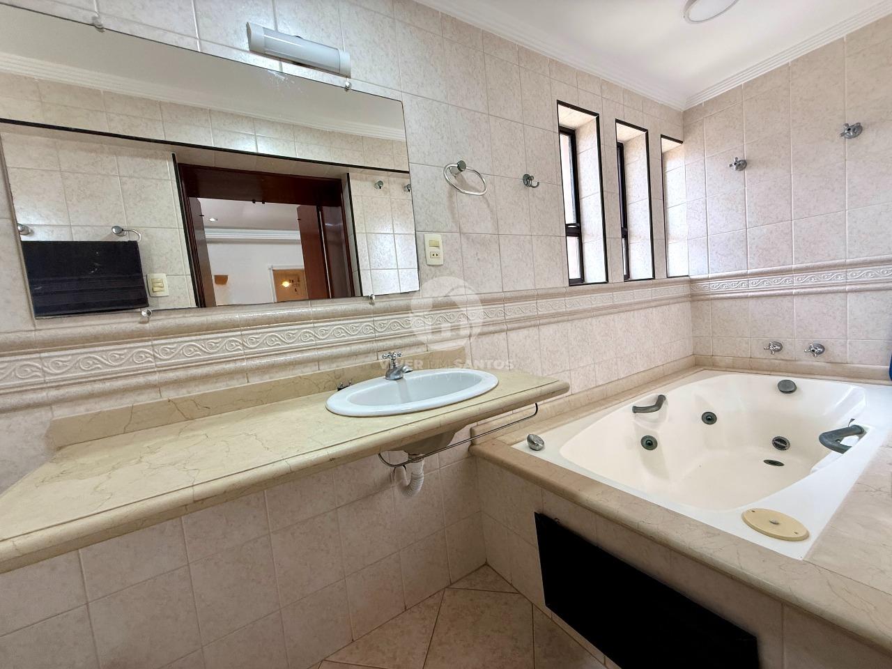 Casa Duplex com 3 Dormitórios, 2 Suítes, Piscina e 2 Vagas no Embaré – Santos/SP em Embaré, Santos — foto 23