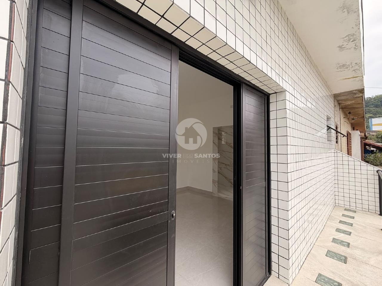Sobrado Reformado, 3 Dormitórios, 2 Suítes com Closet e Sacada, Quintal e 2 Vagas – Santos/SP em Vila Mathias, Santos — foto 12