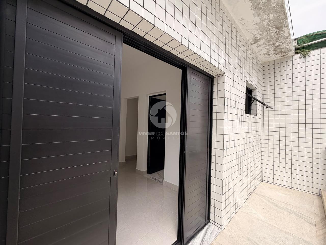 Sobrado Reformado, 3 Dormitórios, 2 Suítes com Closet e Sacada, Quintal e 2 Vagas – Santos/SP em Vila Mathias, Santos — foto 18
