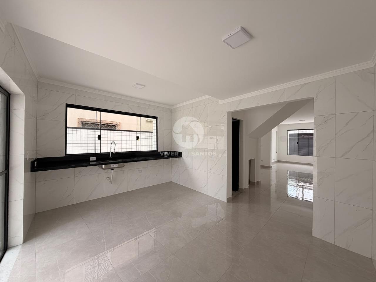 Sobrado Reformado, 3 Dormitórios, 2 Suítes com Closet e Sacada, Quintal e 2 Vagas – Santos/SP em Vila Mathias, Santos — foto 6