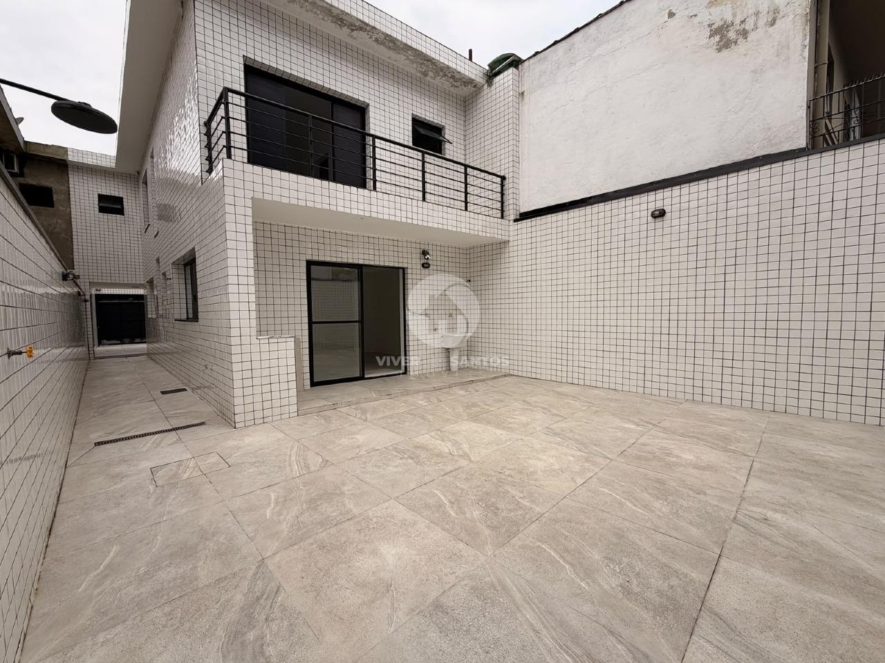 Sobrado Reformado, 3 Dormitórios, 2 Suítes com Closet e Sacada, Quintal e 2 Vagas – Santos/SP em Vila Mathias, Santos — foto 22