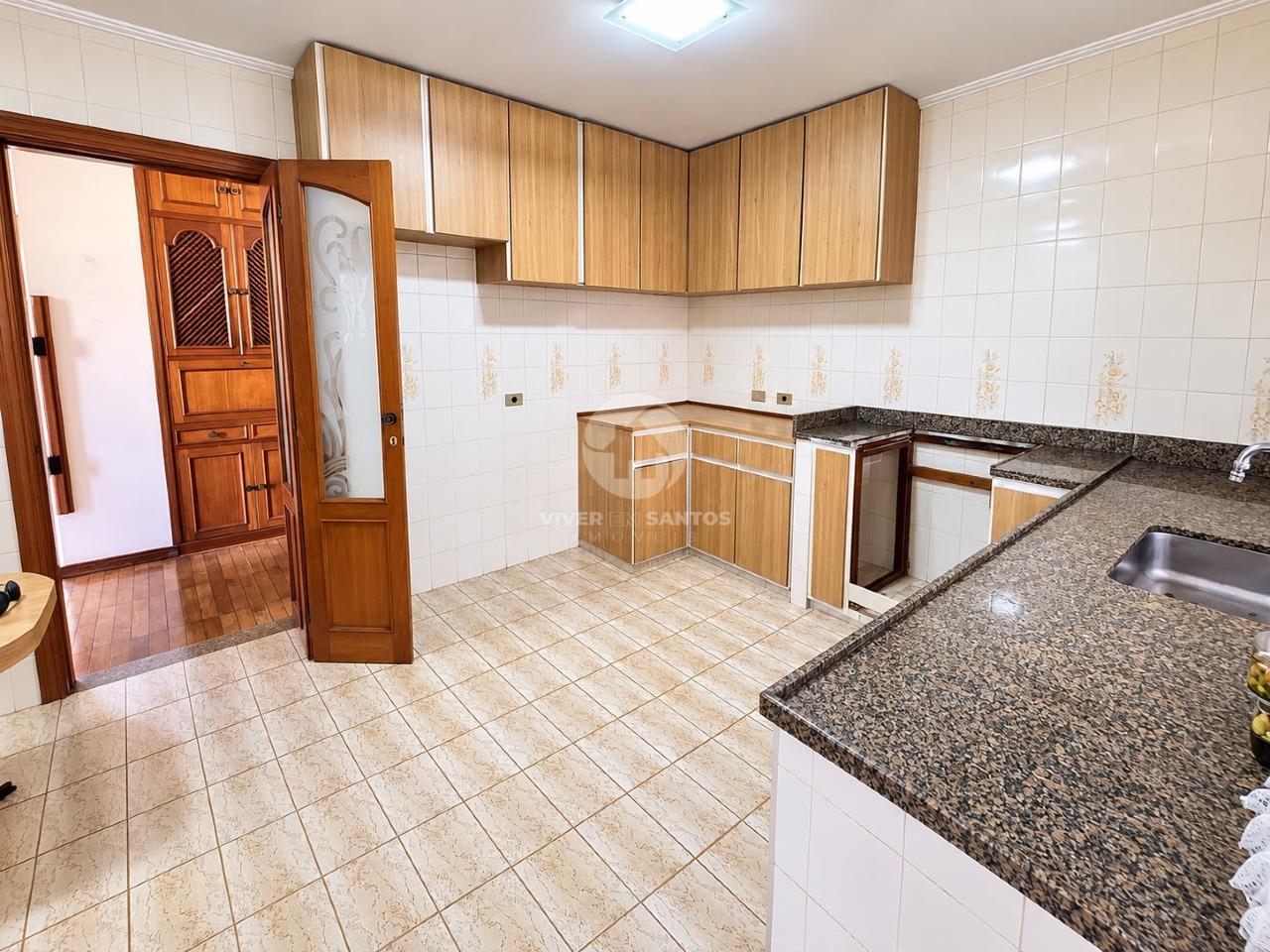 Apartamento com 3 Dormitórios, Suíte, Varanda e 4 Vagas no Gonzaga – Santos/SP em Gonzaga, Santos — foto 13