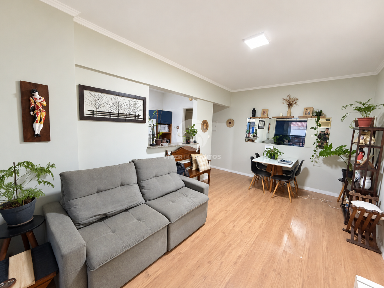 Apartamento com Varanda, Sala Ampla, Vaga Demarcada e Portaria 24 Horas na Aparecida – Santos/SP em Aparecida, Santos — foto 3