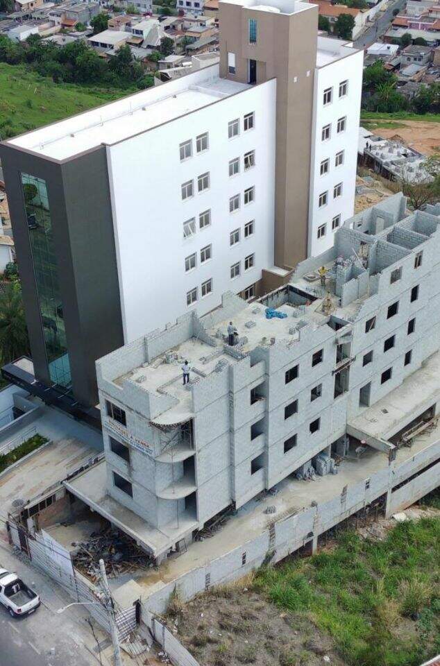 Apartamento à venda no Cabral: 
