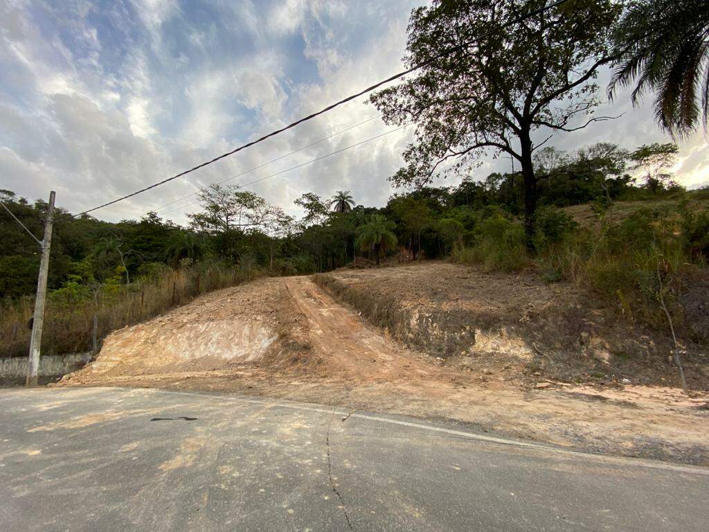 Lotes em condomínio à venda no Solar Das Palmeiras (Melo Viana): 