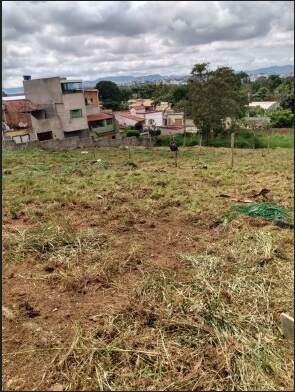 Terreno à venda no Trevo: 