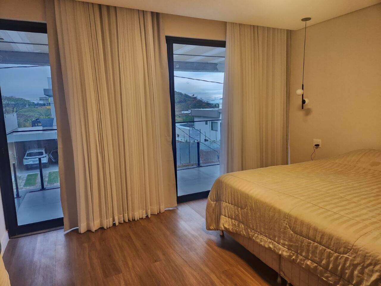 Casa em Condomínio à venda no Portal Do Sol: 