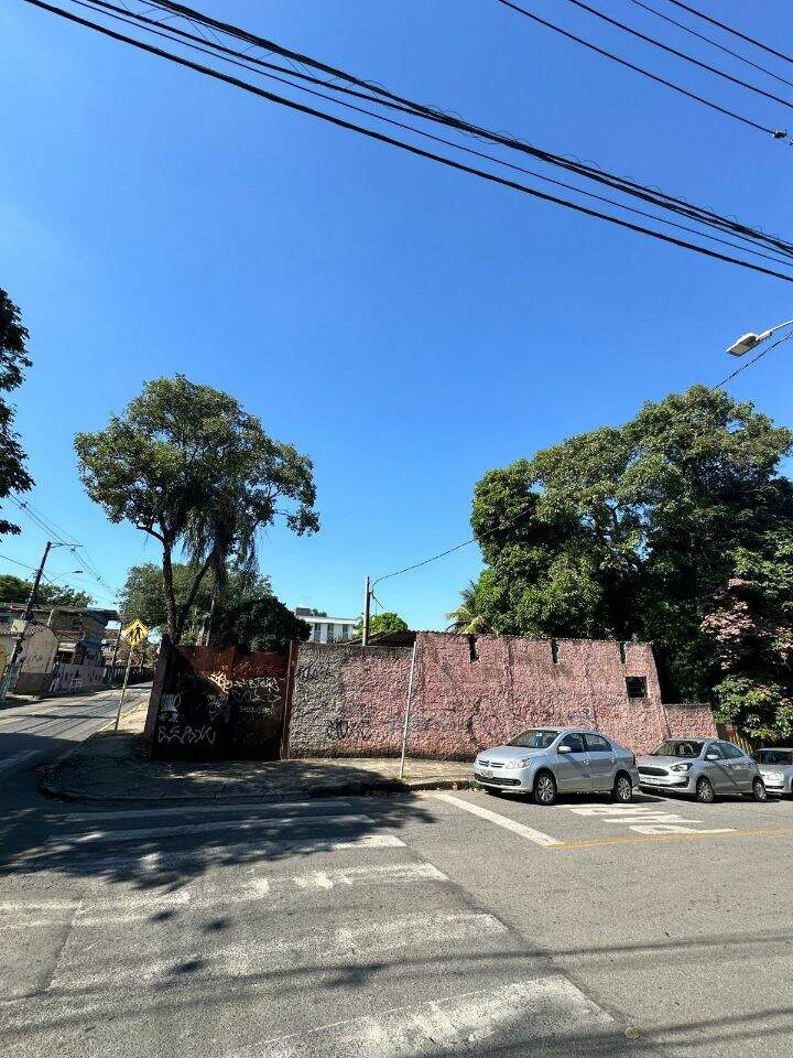 Terreno à venda no Liberdade: 