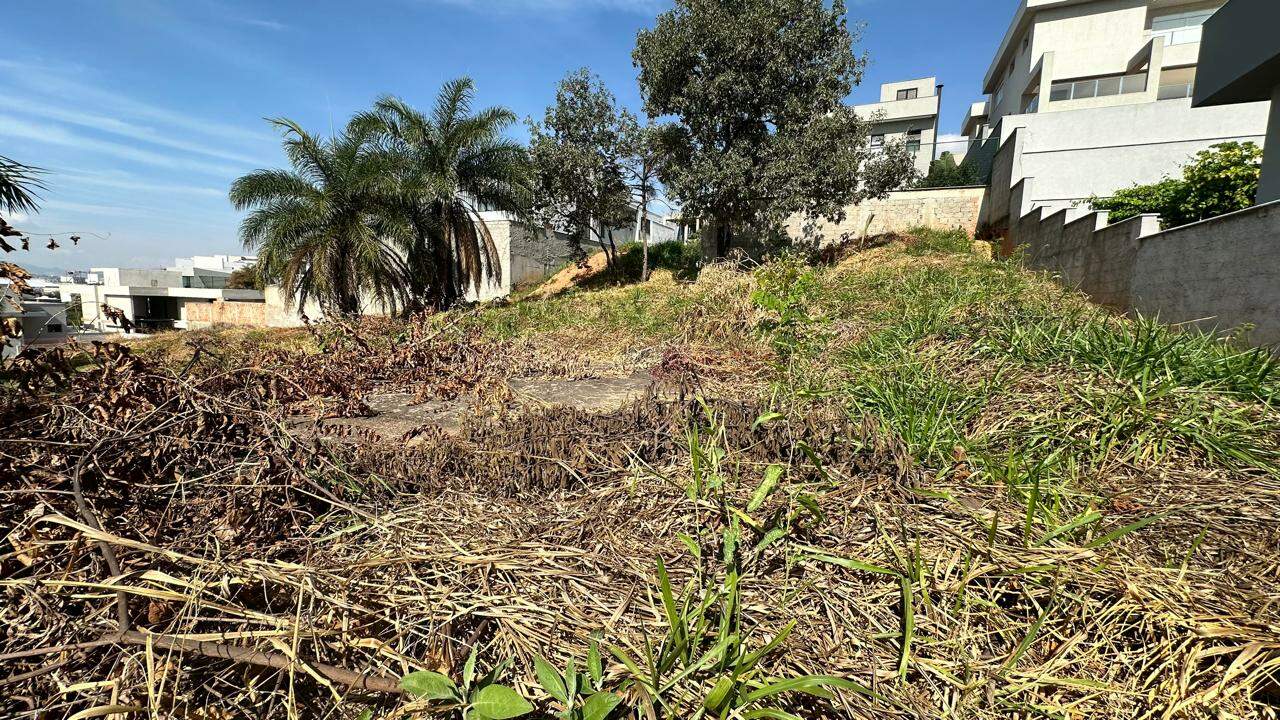 Lotes em condomínio à venda no Portal Do Sol: 