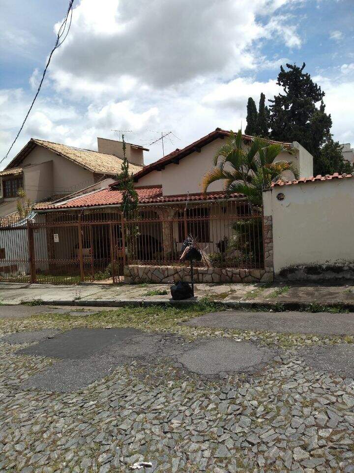 Casa à venda no Ouro Preto: 