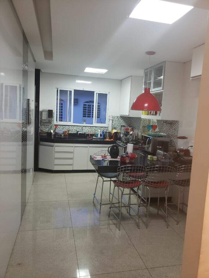 Casa à venda no Castelo: 
