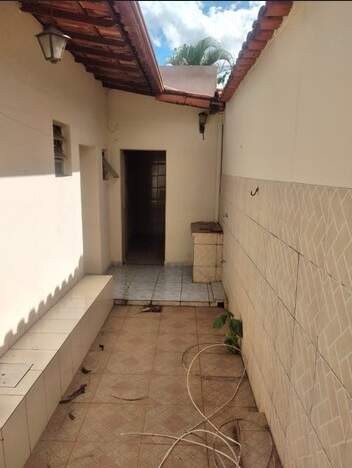 Casa à venda no Alípio de Melo: 