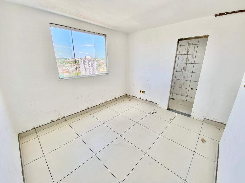 Apartamento à venda no Cabral: 