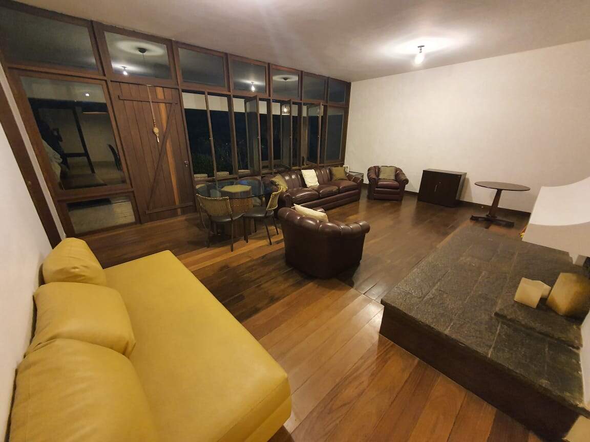 Casa à venda no Braúnas: 