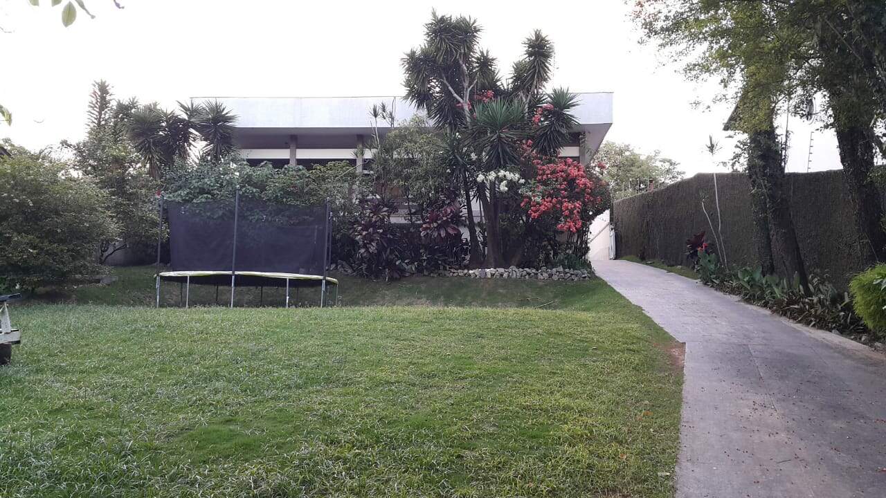 Casa à venda no Braúnas: 