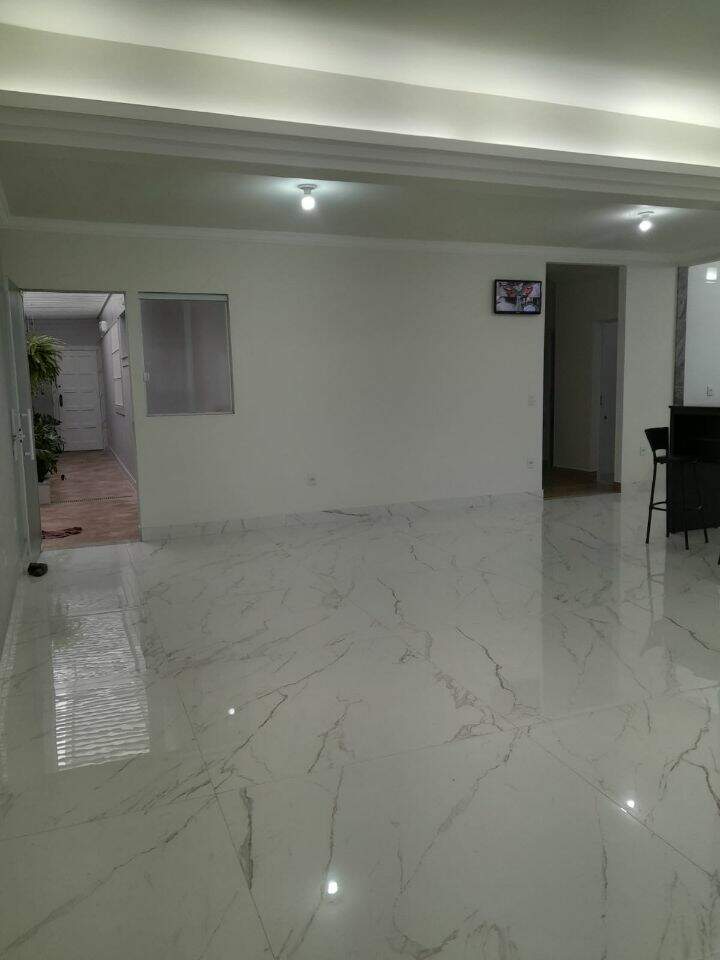 Casa à venda no Jardim Paquetá: 