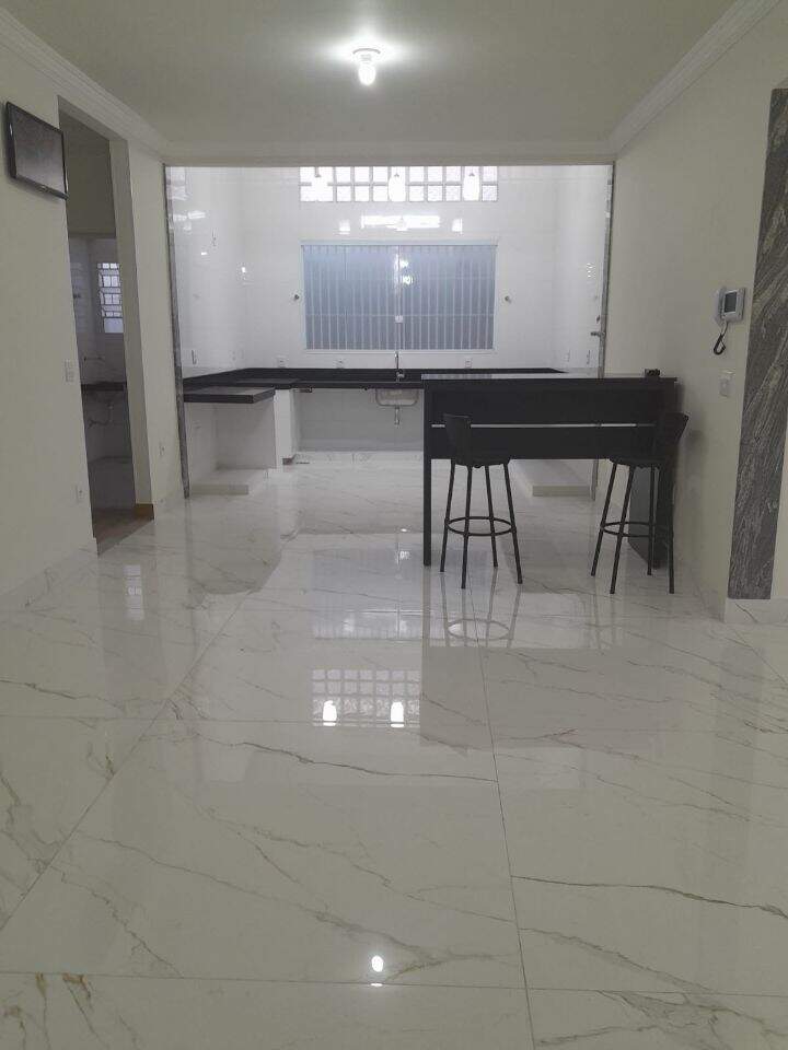 Casa à venda no Jardim Paquetá: 
