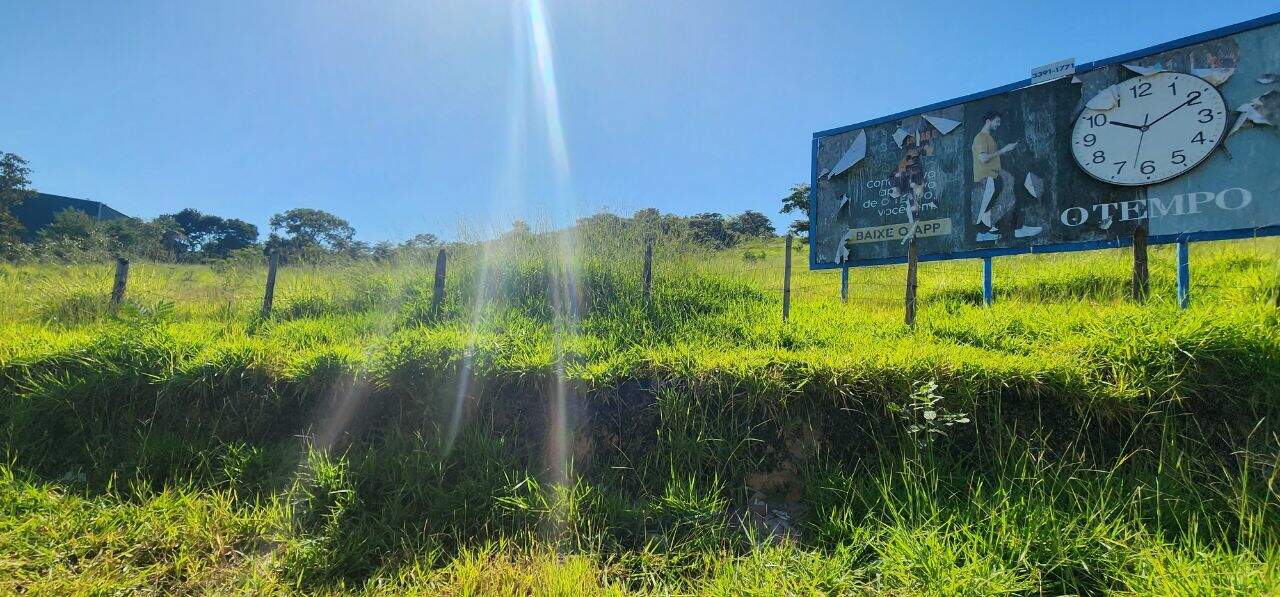 Terreno Industrial à venda no Chácara Cotia: 