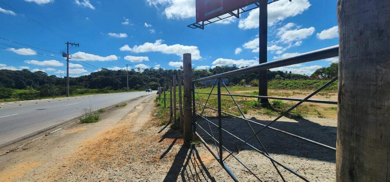 Terreno Comercial à venda no Ressaca: 