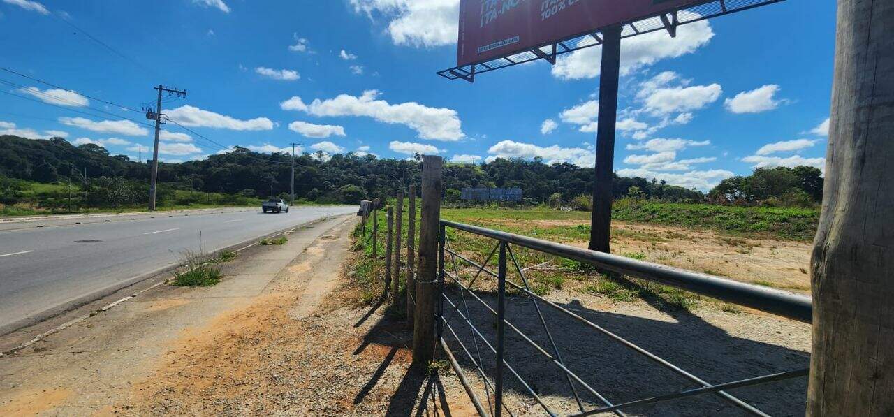 Terreno Comercial à venda no Ressaca: 