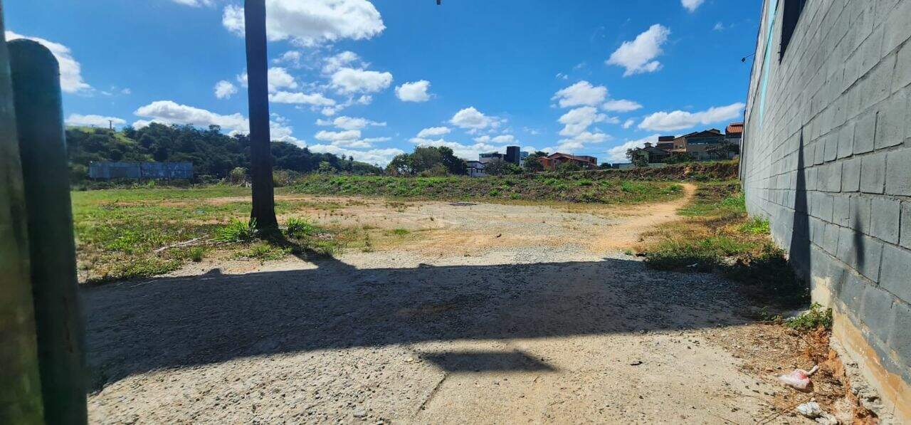 Terreno Comercial à venda no Ressaca: 